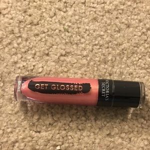 “Get Glossed” VS lip gloss